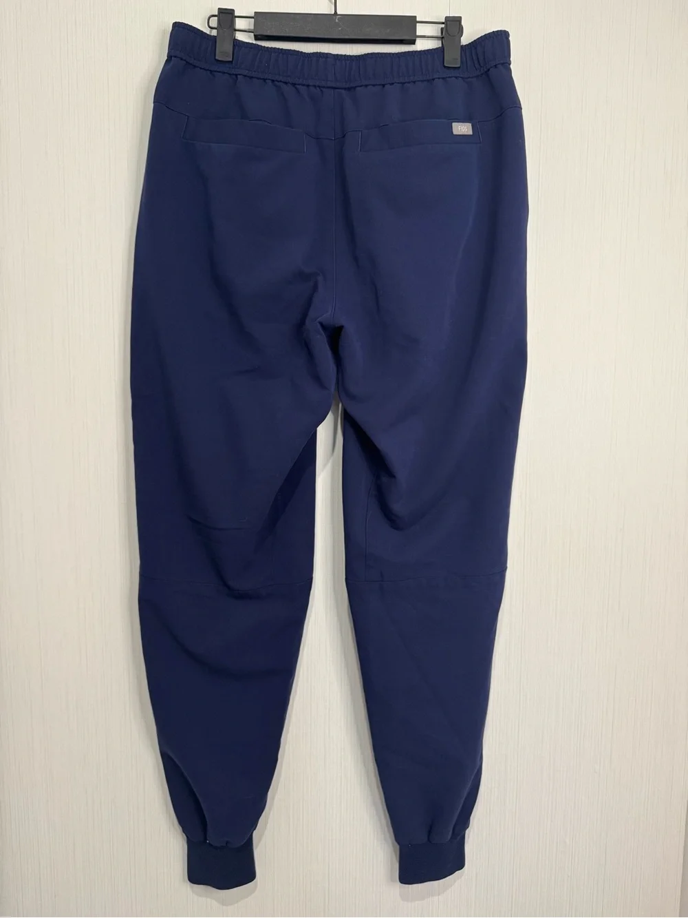 FIGS Tansen Jogger Scrub Pants. Navy. Blue. Medium. No flaws noted!